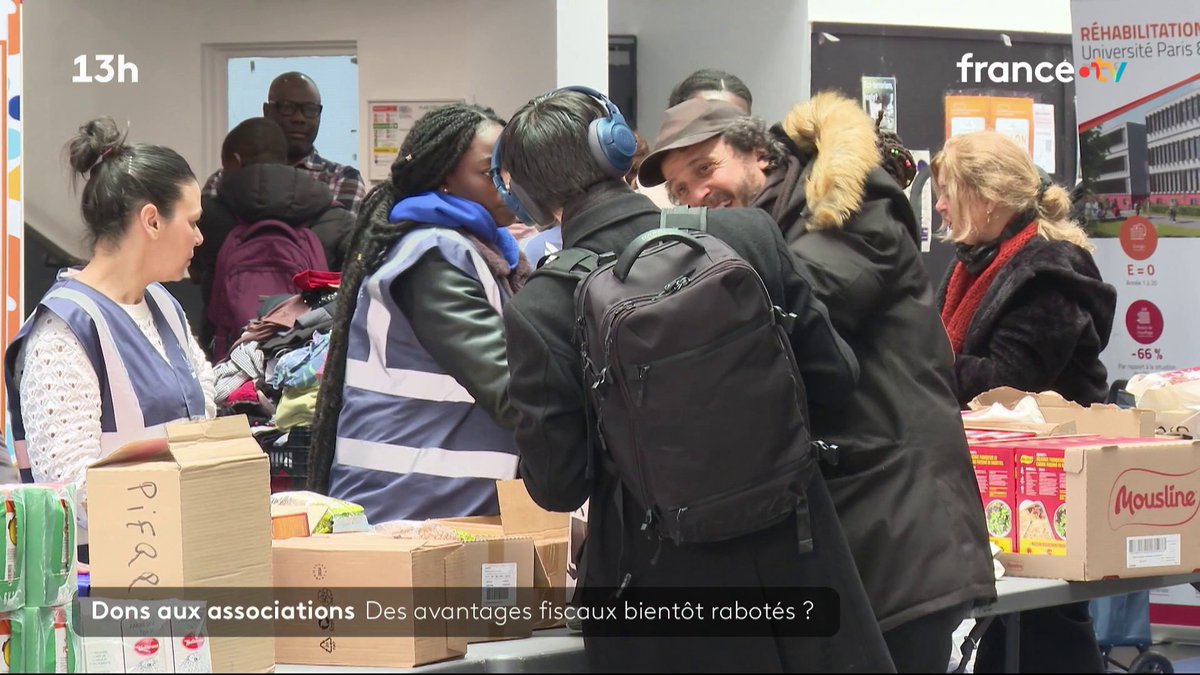 Ce gouvernement de raclures putschistes veut mettre dans la merde plein d’associations qui font le boulot de l’Etat qui défaille à cause de toutes les saloperies qu’ils lui font parce qu’ils sont au pouvoir en toute illégitimité Cassez-vous 💨