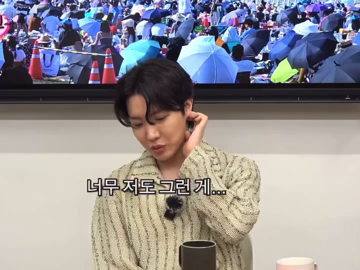 hobi: "The time I feel happy is when I set a goal and achieve it. It's not about fame or wealth—it's that thrilling feeling of, ‘Wow, I did it again.’ That kind of happiness is what I really enjoy, so sometimes I wonder what small, everyday happiness+