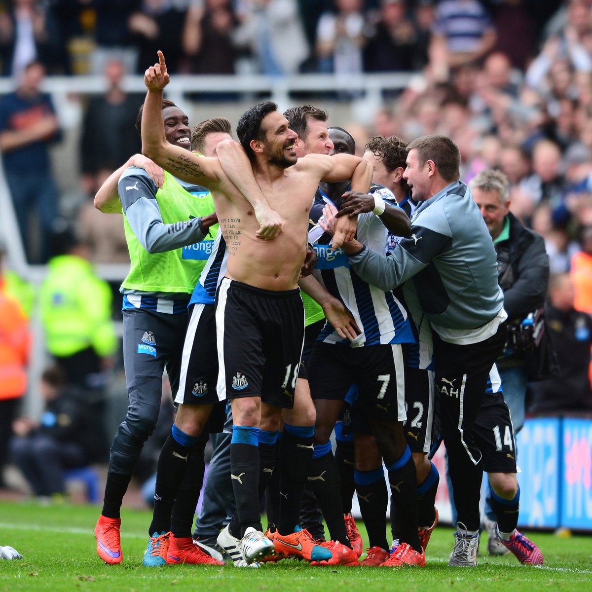 Jonas Gutierrez beat cancer, returned to football, then scored the goal to guarantee Newcastle's safety in the Premier League. What a moment. Happy birthday to Jonas. 🇦🇷🖤🤍