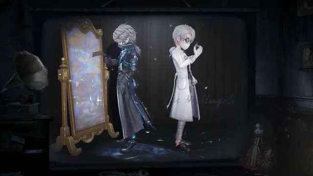 納棺師の7周年テーマ衣装は 7月10日に登場！ わわっ！彼の肩から猫ちゃん以外に 黒い影が出てきたの！ 囚われの鎖が絡みつく棺桶… まるで宝石のように 神秘な輝きを放っているの！ UR衣装とSSR携帯品が一緒になった 期間限定URパックをぜひお見逃しなく♪ #IdentityV #第五人格