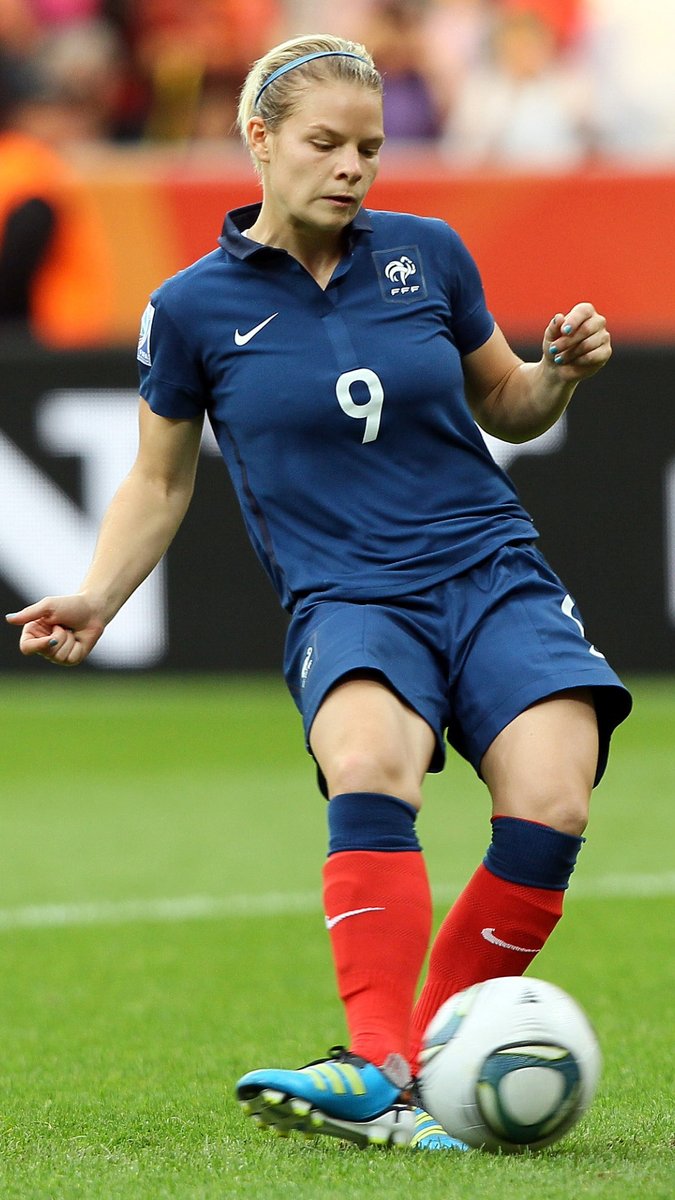 Down to the wire 🔙 in 2011. 🇫🇷🏴󠁧󠁢󠁥󠁮󠁧󠁿 #FIFAWWC