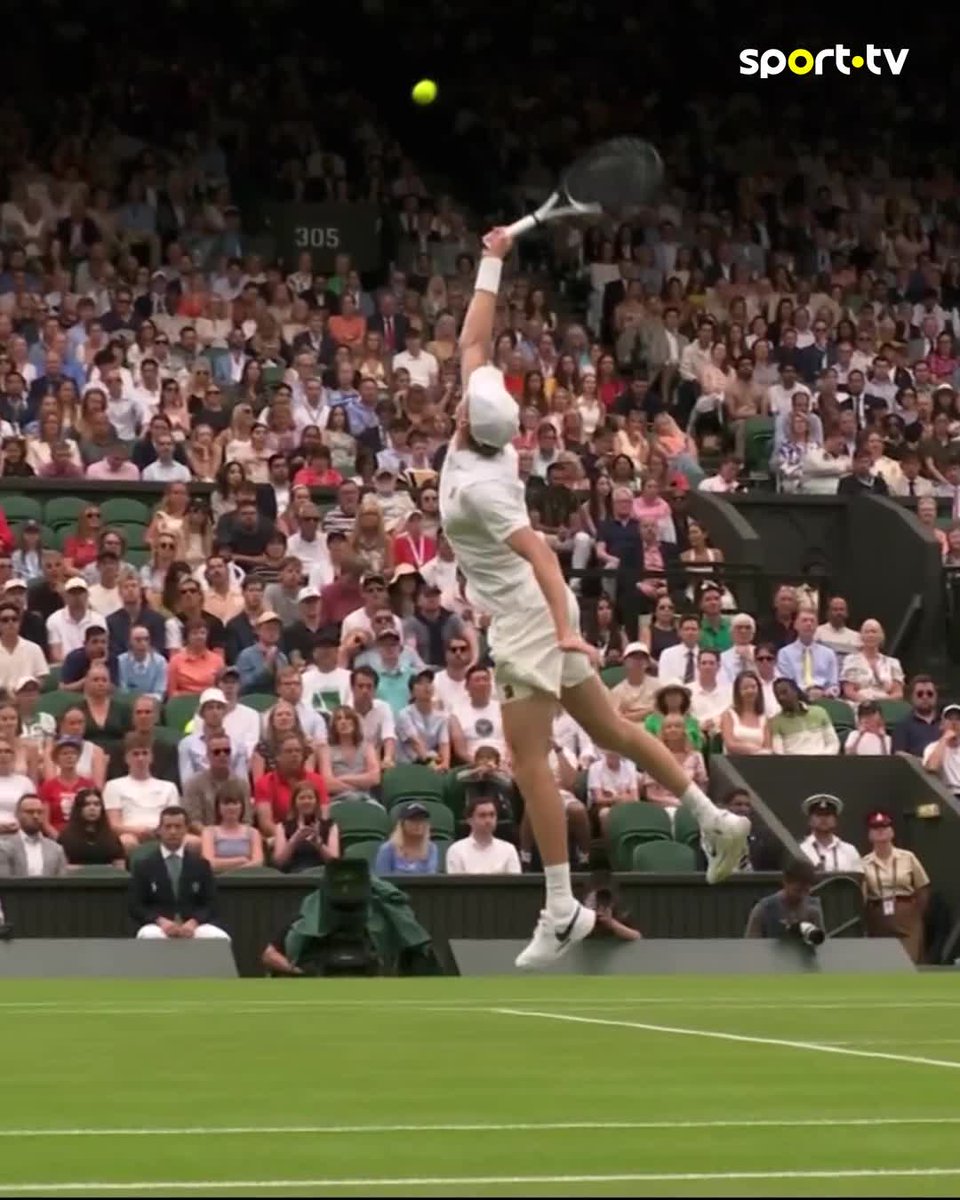 Um lob perfeito de Pedro Martínez 🤤 #sporttvportugal #TENISnaSPORTTV #Wimbledon