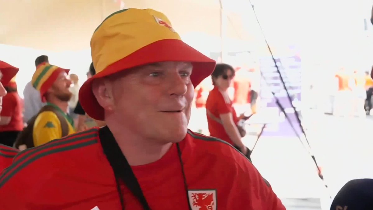 🗣️ "She'll leave it all out there on the pitch" Jess Fishlock's dad expresses how proud he is of her daughter as Wales prepare for their first ever Women's Euros match 🏴