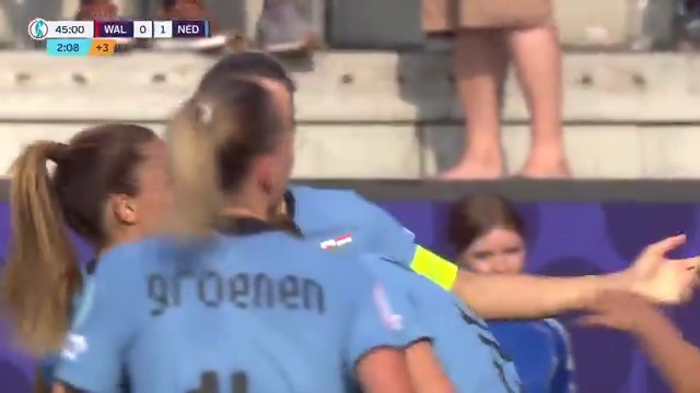 Vivianne Miedema scores her 100th goal for Netherlands during their Euros opener vs. Wales 🇳🇱 (via FOX Soccer)