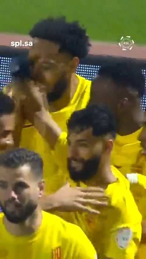 التفاهم بين أبو الشامات وكينونيس ↖️↖️↖️ #دوري_روشن_السعودي