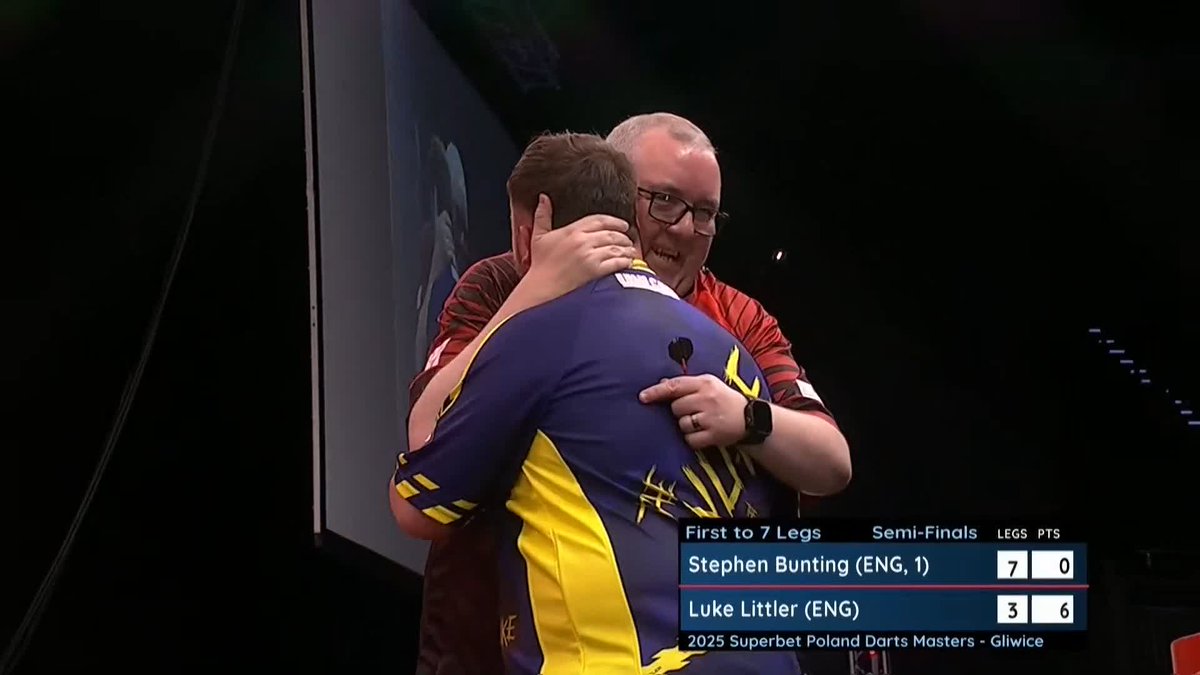 BUNTING BREEZES PAST LITTLER! What a performance from Stephen Bunting! The Bullet defeats reigning champion Luke Littler 7-3 to secure a spot in his FOURTH World Series final of 2025! 🤯 📺 #PolandDarts25 | SF