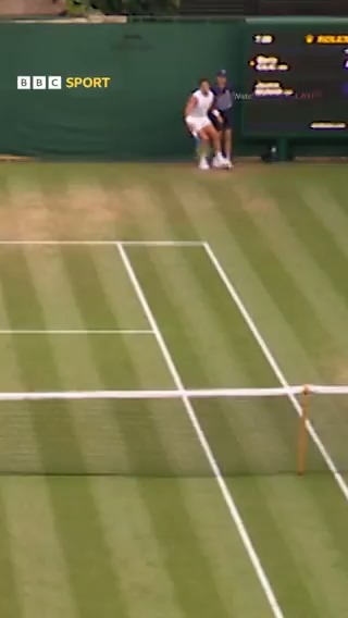 🗣️“He cannot move?” 🤷♂️ Jaume Munar was concerned about colliding with a ball boy on Court 18 😬 #Wimbledon
