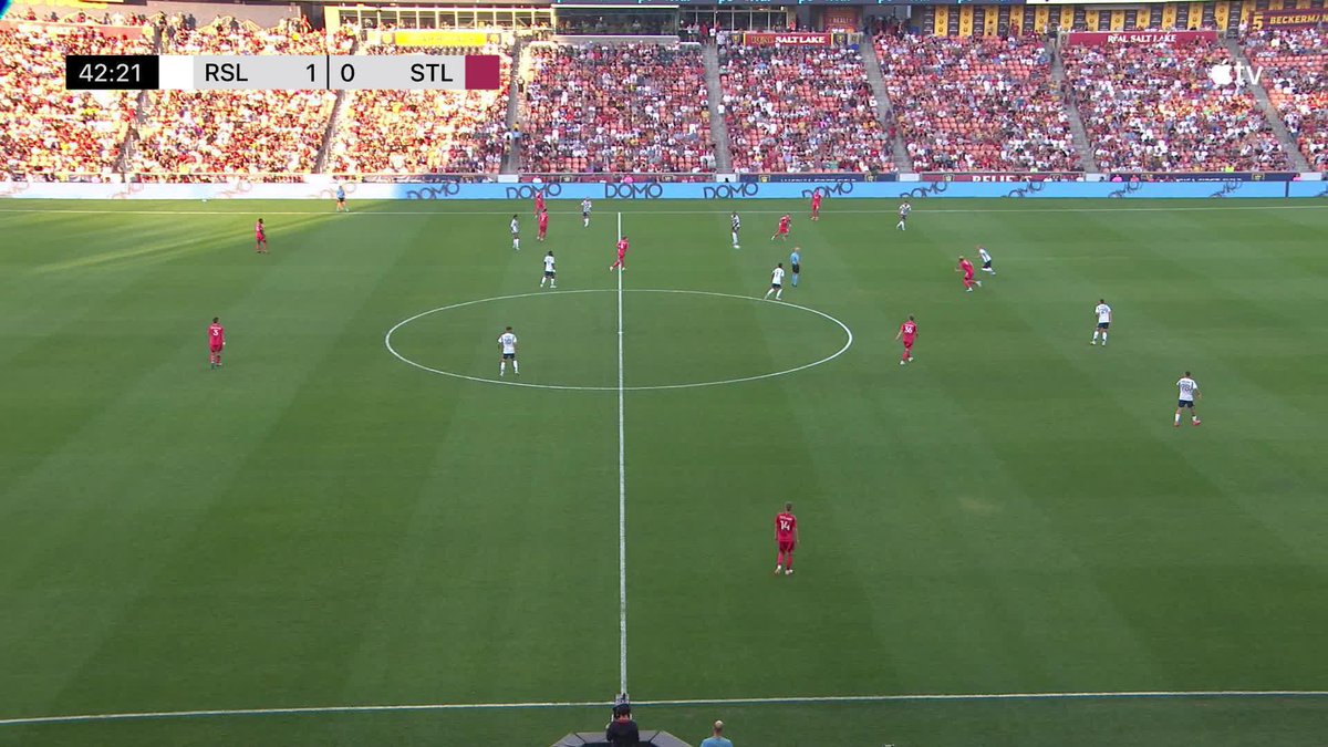 Diogo Gonçalves played with Diogo Jota for the Portugal U21 team. After scoring for Real Salt Lake, honored him by doing his video game celebration ❤️ (via Major League Soccer)