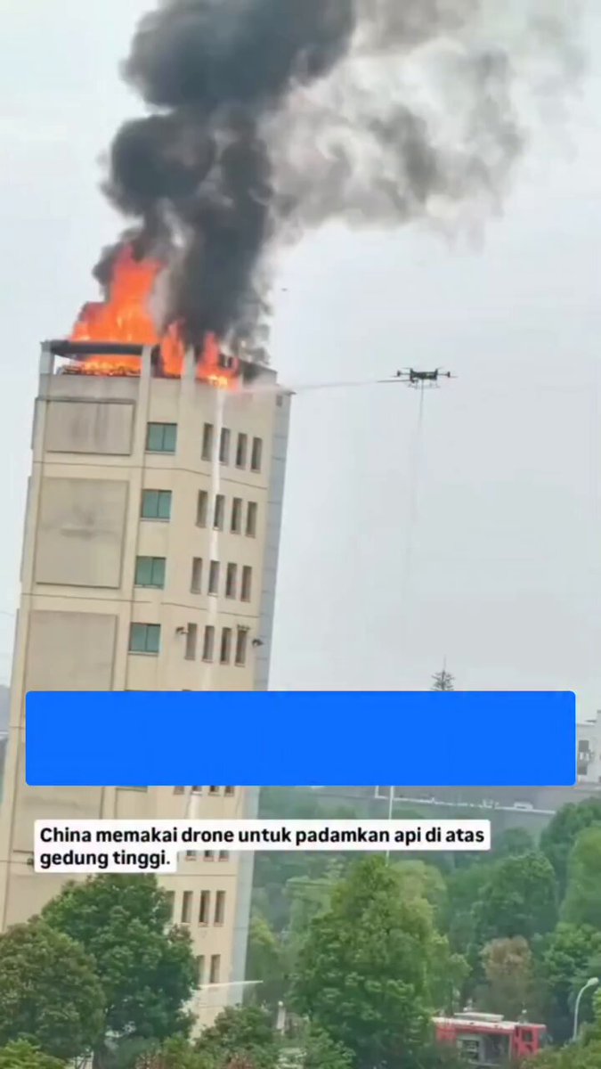 Super Keren &amp; Canggih Negara Tirai Bambu benar² menunjukkan taring teknologinya, China tak lagi bermain di level biasa. Mereka menciptakan Drone bukan cuma antar barang, sekarang bisa angkut manusia &amp; Padamkan Kebakaran dari Udara. [infookutiimur]