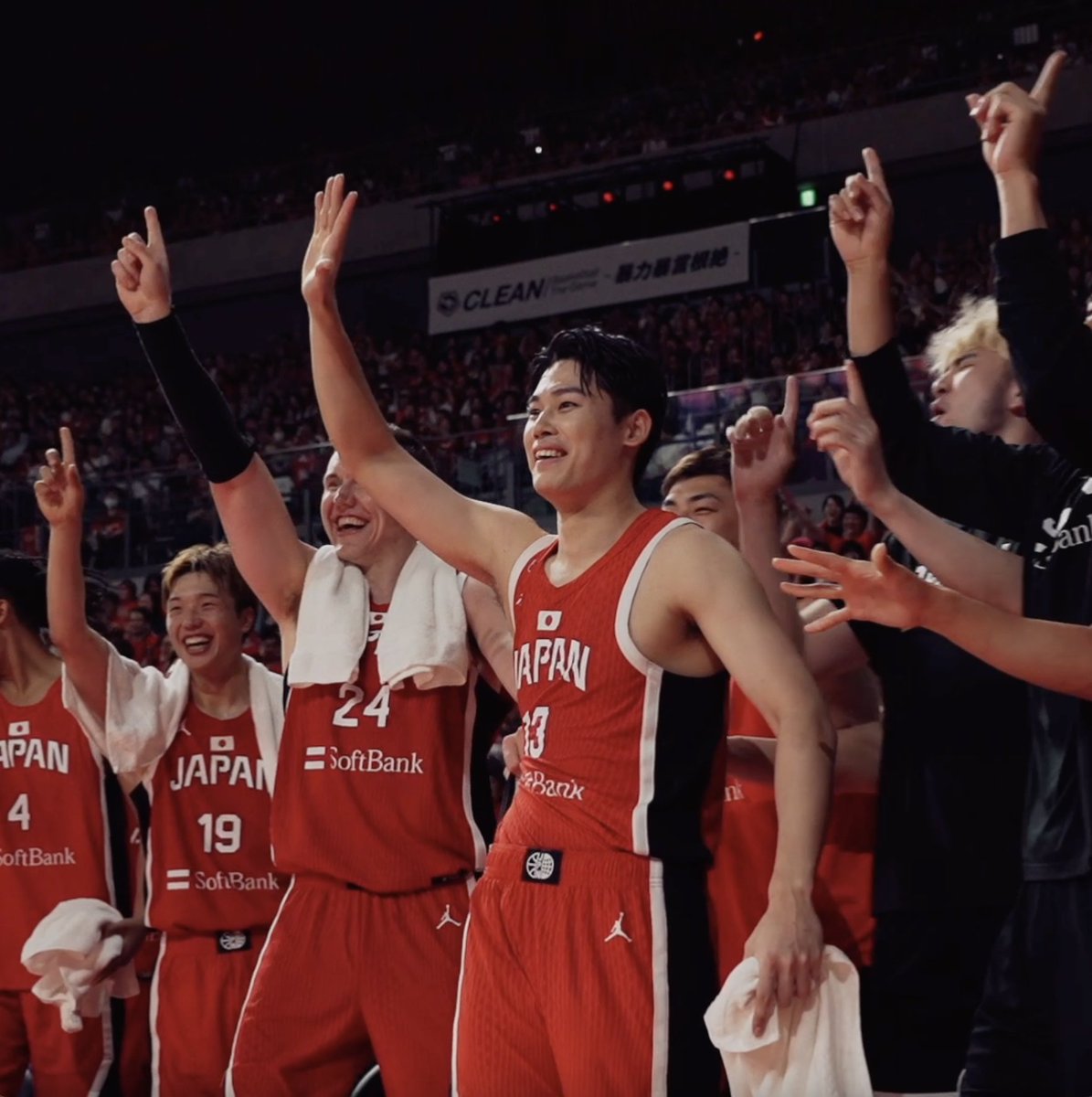 次世代ビッグマンの連続ブロックにベンチも大盛りあがり☝️⁼☝️😆 #14 狩野 富成(C|206cm) #日本生命カップ2025 #AkatsukiJapan #日本一丸