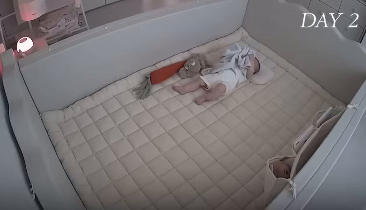 예린이가 잠을 ...그냥 자..진짜 그냥...