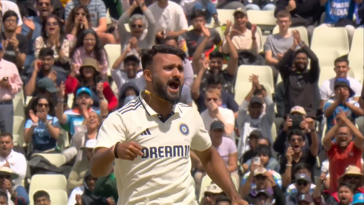 FIRST WICKET OF THE DAY! 🚨 Ollie Pope goes for 24 💥