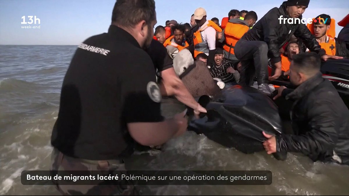 Vendredi 4 juillet, sur une plage du Pas-de-Calais, un gendarme a percé l’embarcation de migrants qui étaient sur le point de débarquer. Un geste contraire au droit international mais salué par le Royaume-Uni. #JT13H