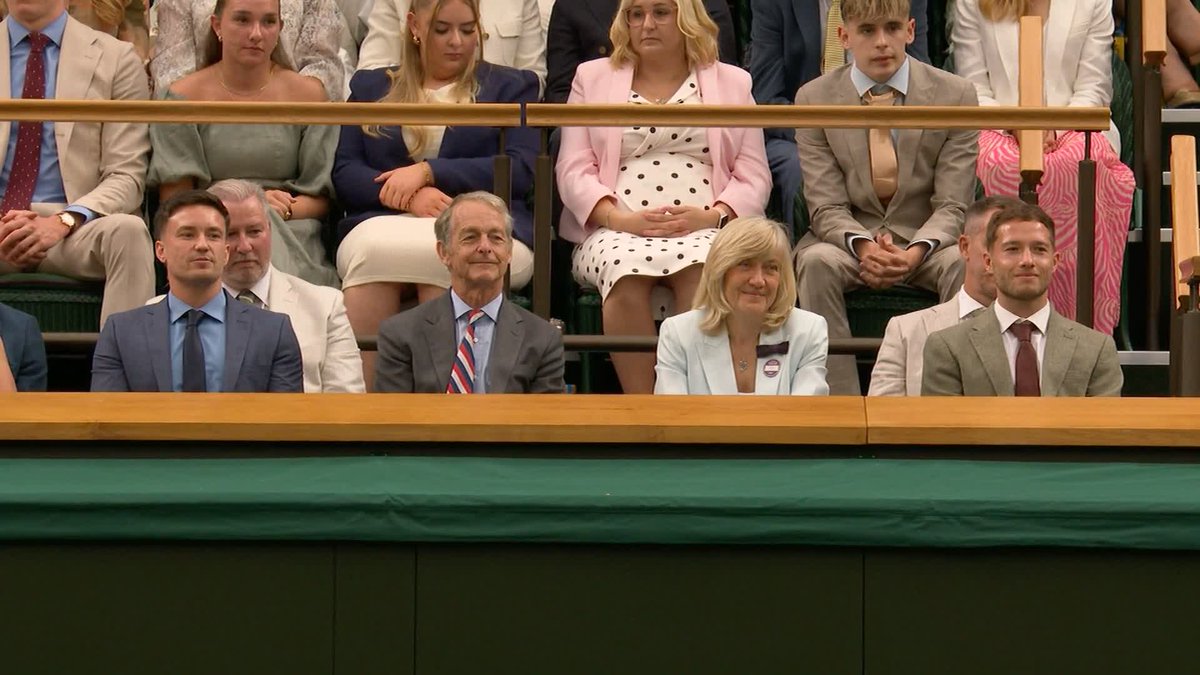 Returning to #Wimbledon for the first time since completing the career Golden Slam at Paris 2024... It's wonderful to have Alfie Hewett and Gordon Reid in the Royal Box 🇬🇧