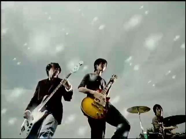 2004年の本日は BUMP OF CHICKEN による人気曲「オンリー ロンリー グローリー」の発売日。タイトルは『ただひとつの孤独な栄光』という意味で、自身の楽曲「太陽」は ”ドアノブが取れてしまいそうだ” という内容に対し、この曲は ”実際にドアノブに触れたあとの曲” と藤原基央は表現している。