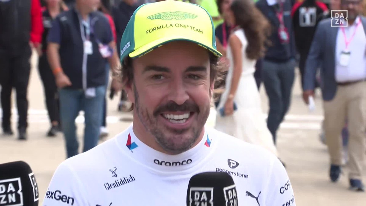 🗣️ Fernando Alonso: "Newey está trabajando, pero parece que el coche de este año no le interesa" "Cuando le preguntamos, coge y se va a otra oficina" LLOOOOORO. Este tío curra 20 horas al día en el AMR26 y el resto de cosas le sudan la polla.