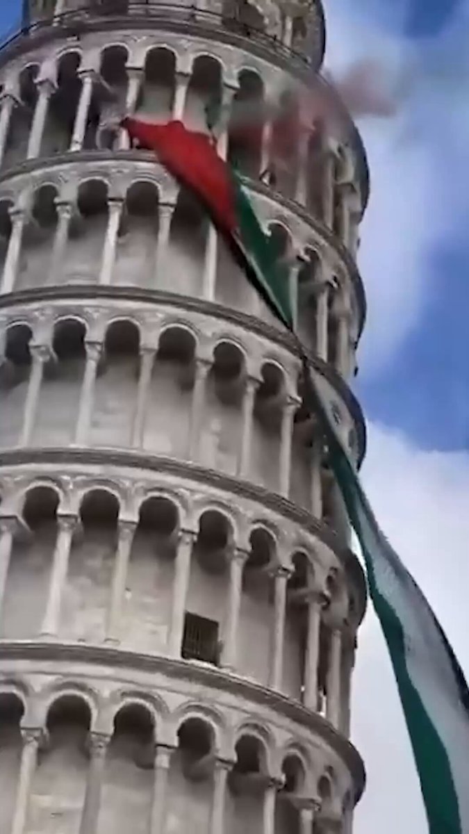 ➕ Pisa Kulesinde Filistin Bayrağı ▪️ İtalya'da aktivistler Filistin'e desteklerini göstermek için Pisa Kulesi'ne Filistin bayrağı astı.