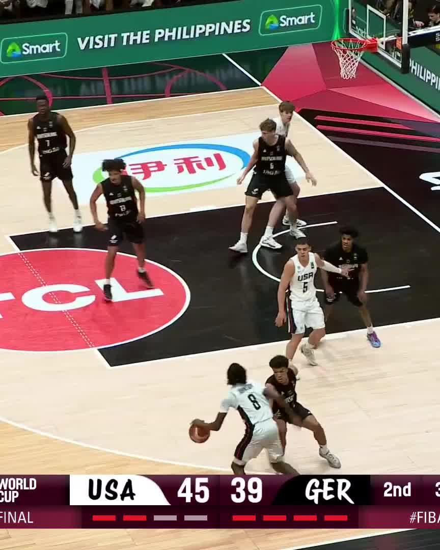 JJ Mandaquit takeover in place, I repeat, JJ Mandaquit takeover in place 🤯 #FIBAU19