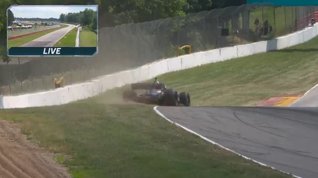 Alex Palou goes wide and loses the lead to Scott Dixon at Mid-Ohio!