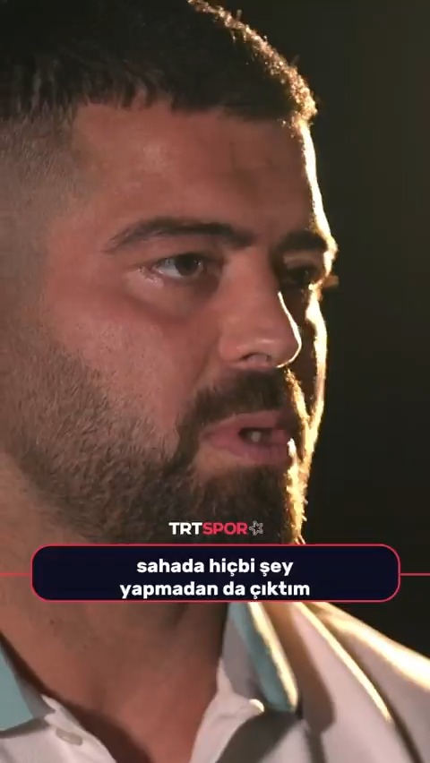 🗣 "Altın kemere ne çok uzağım, ne de çok yakınım." 🤼‍♂️ Başpehlivan Mustafa Batu, #SormazsamOlmaz programında "altın kemer" sorusunu cevapladı.