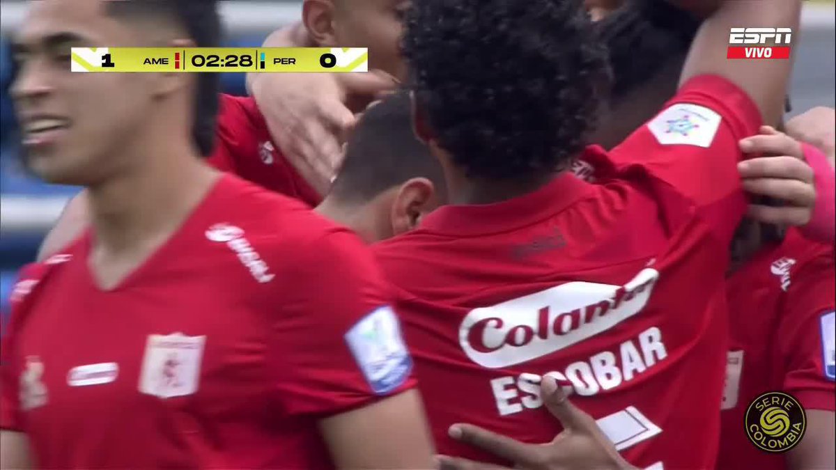🔴 Así fue el primer gol de América de Cali en la era RAIMONDI. La empezó y terminó Jhon Murillo, flamante refuerzo. ☑️ Exquisita definición tras un gran pase de Ramos. Me gusta la intensidad, presión alta y juego al piso con el que arrancó América.