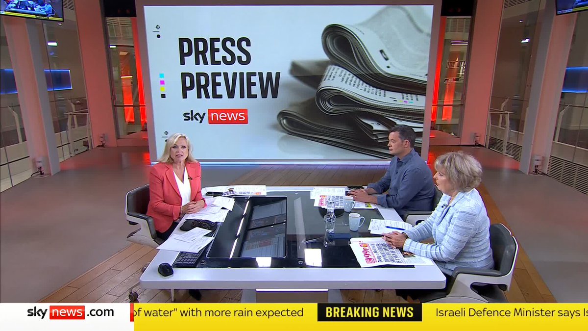 What's on tomorrow's front pages? 🗞️ Sky's @AnnaBotting is joined by PR consultant Alex Deane and barrister and former government minister Anna Soubry 🇬🇧🏴🇺🇦🇪🇺🖤🤍 for a first look at Monday's top stories. #PressPreview ➡️ 📺 Sky 501, Virgin 602 and Freeview 233