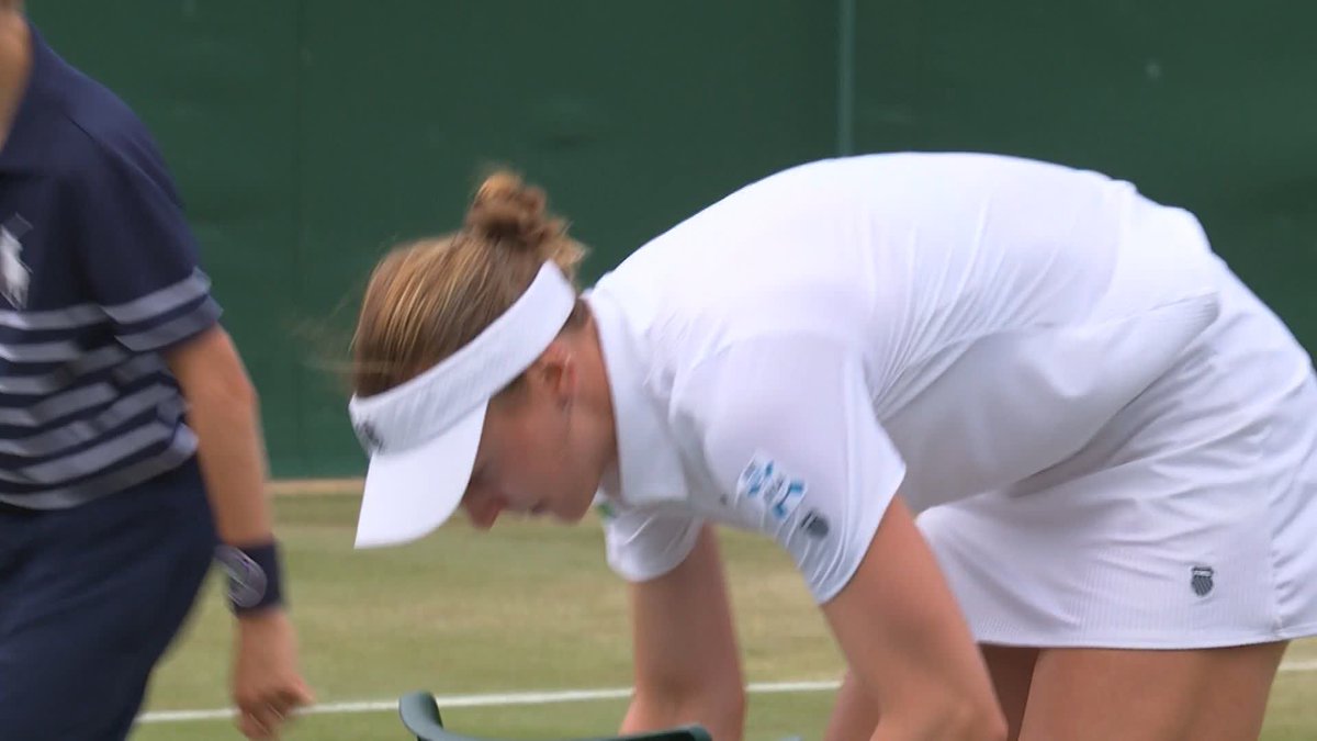 Onto the next ➡️ Liudmila Samsonova advances to the quarter-finals of #Wimbledon after a 7-5, 7-5 victory over Jessica Bouzas Maneiro on No.2 Court ⚡️ Still yet to drop a set at The Championships 2025 👀