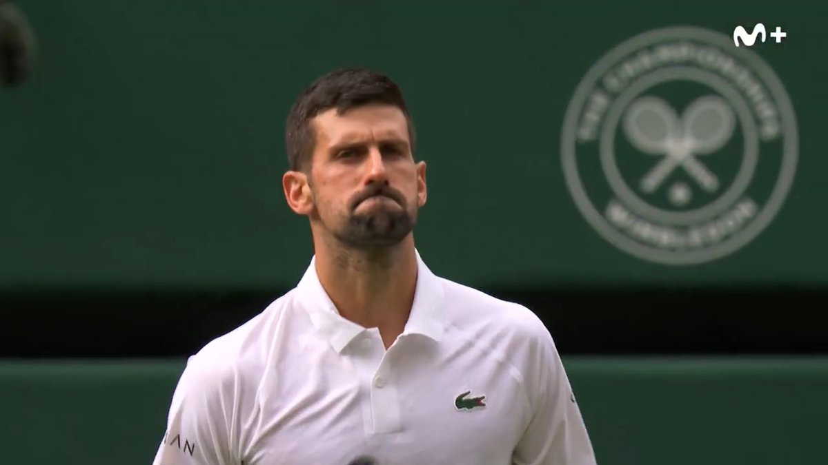 ๐
Sospechamos que sufriendo le gusta mรกs. Imperial. Novak Djokovic. #LaPistaDelTenis #Wimbledon