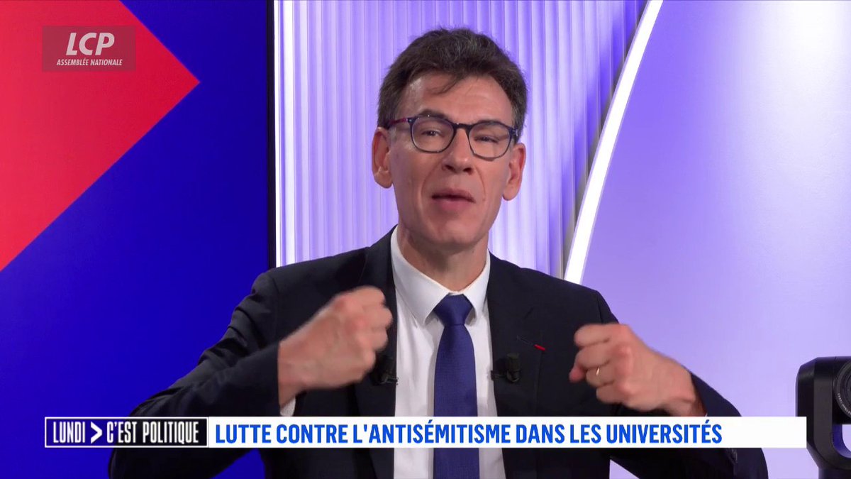 "Islamo-gauchisme" : "Ce terme-là n'existe pas, il n'est même pas bien défini", fait valoir Philippe Baptiste, qui dénonce "un amalgame" tout en évoquant "des abus" face auxquels "il faut être extrêmement vigilants". #LCPol