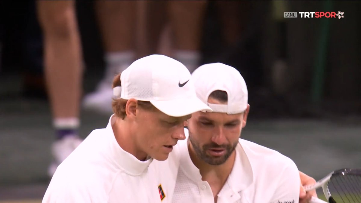 🎾 Bulgar raket Grigor Dimitrov, dünya 1 numarası Jannik Sinner karşısında son 16 turu maçında 2-0 öndeyken sakatlığı nedeniyle müsabakadan çekildi. #Wimbledon