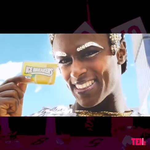 While on The Beyoncé Experience tour, Jonte’ picked up an entirely new audience in Japan. “There were some producers backstage like, ‘Let’s try it out,’” Jonte’ recalls. “So I got signed to a Japanese record label, and they threw my ass on TV. I couldn’t even speak Japanese.”
