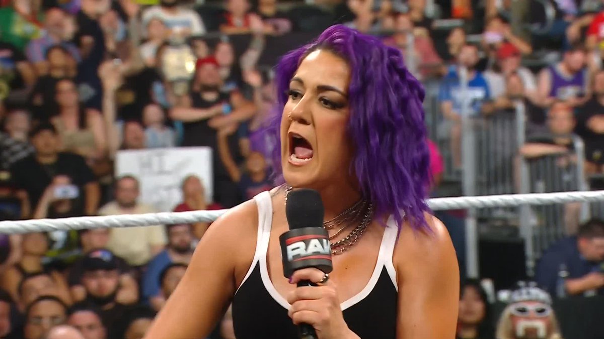 We've got a preview of WWE Evolution this Sunday! 👊