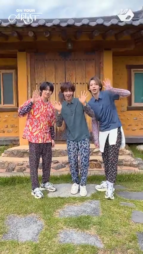 봐도 봐도 귀여운 아홉이들의 시골룩🌻 지금 바로 아홉의 활약을 확인해 보세요❤ [ON YOUR ARTIST] AHOF 편 ▶ #ON_YOUR_ARTIST #AHOF #아홉 AHOF