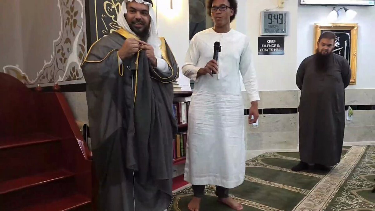 SonnyFaz just helped someone take their shahada! ☪️ ❤️