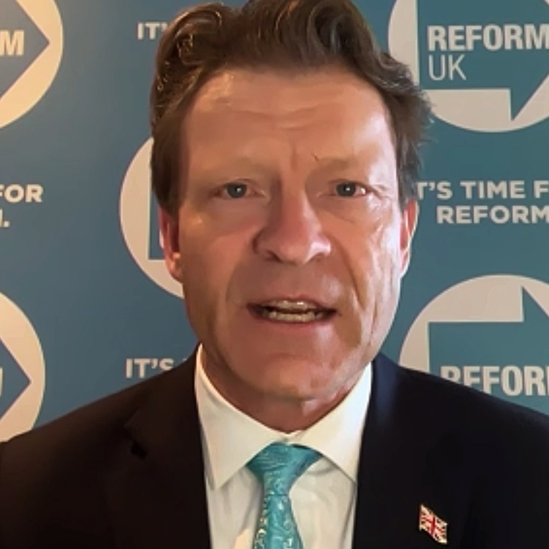 “Monsieur President, either you stop the migrant boats or we’ll stop your fishing boats.” Ahead of Macron’s state visit, Reform’s Richard Tice MP 🇬🇧 says the French authorities ‘are having a laugh’ at the expense of the UK.