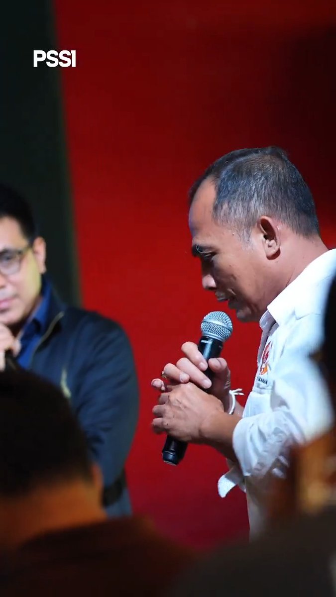 𝐏𝐒𝐒𝐈 𝐂𝐥𝐚𝐬𝐬𝐫𝐨𝐨𝐦: Pitch Management Workshop 👨🏻‍🏫 PSSI kembali menggelar PSSI Classroom Pitch Management Workshop sebagai bagian dari upaya meningkatkan kualitas pengelolaan lapangan sepak bola di daerah.