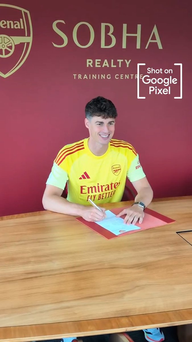 Kepa's first day at The Arsenal 🎬 Shot on Google Pixel 🤳😍