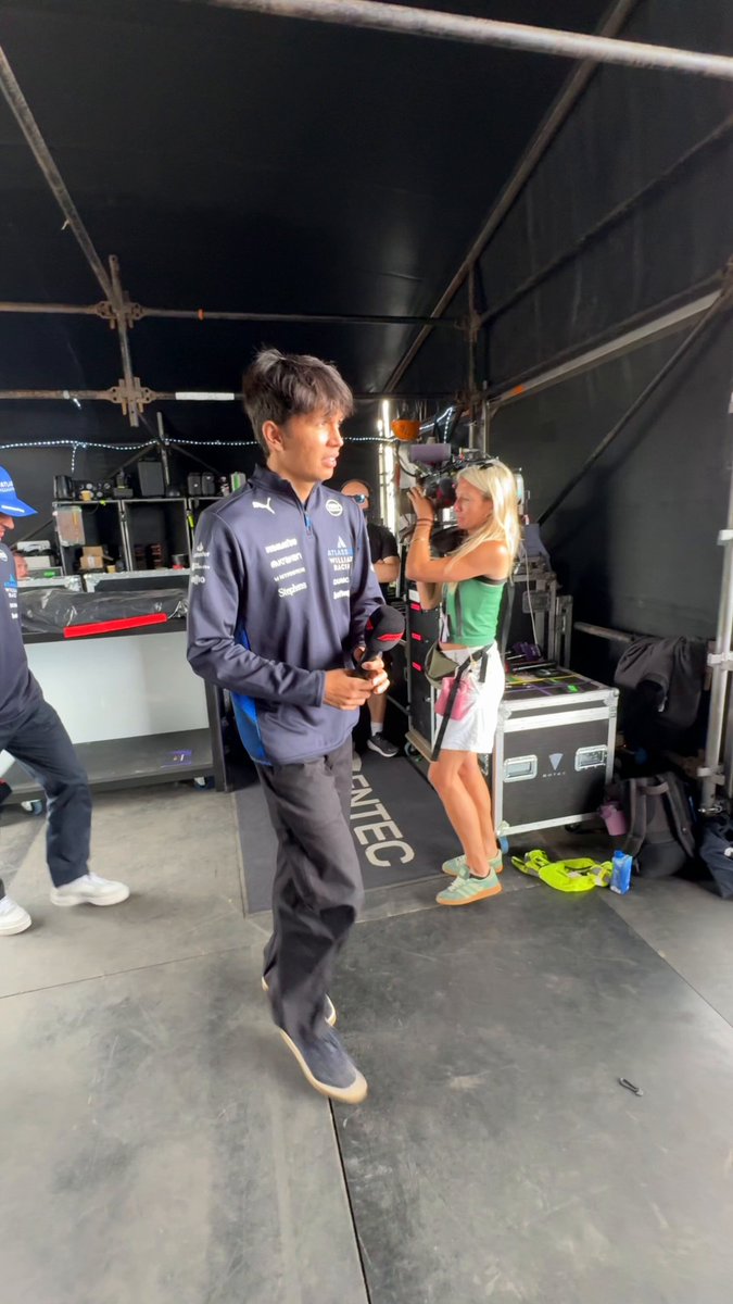POV: You walk on stage at the British GP 🤯