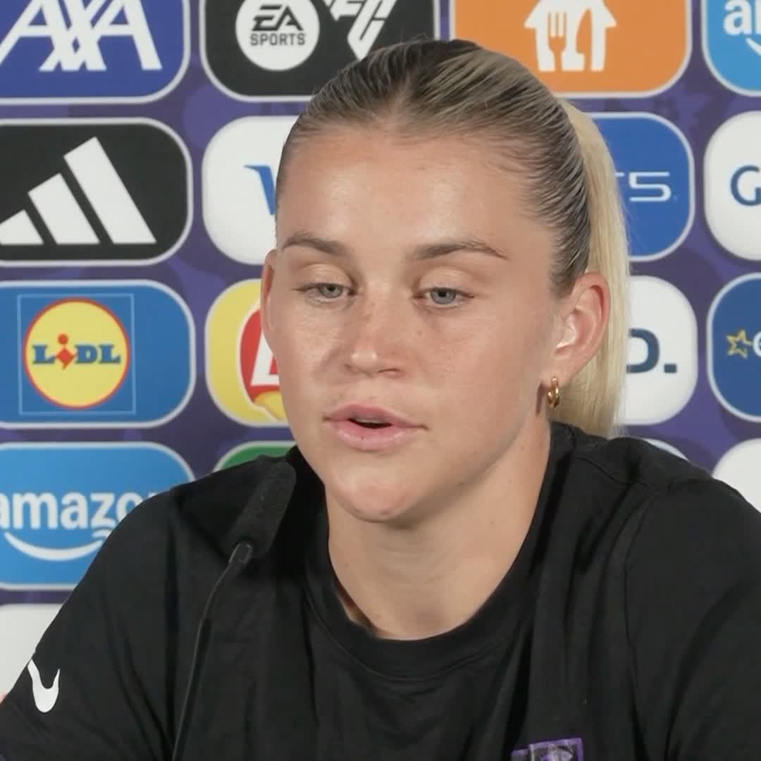 "No, you go through lots of highs and lows in tournament football to get to where you want to be" 🗣️ Alessia Russo on whether the loss against France has affected any of players confidence 🦁