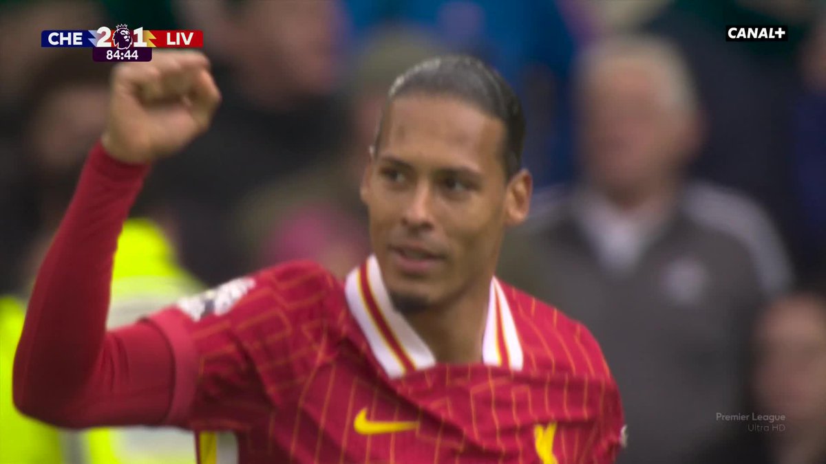 #PL 🏴 : L'homme qui sait tout faire 💪🥅 Virgil Van Dijk a été l’un des grands artisans du titre de Liverpool. Retour en images sur sa saison exemplaire 🤩