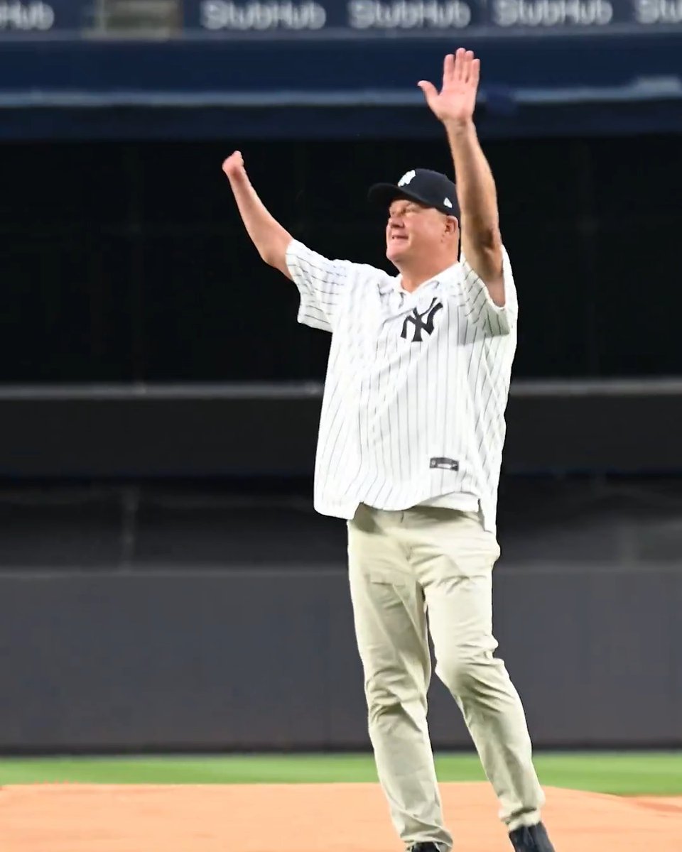 Jim Abbott threw a no-hitter for the Yankees in 1993. Tonight he threw out the first pitch at Yankee Stadium 👏