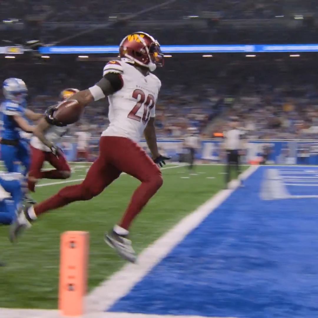 "PICK!!! 6!!!" 🎟️ | #TouchdownTuesday