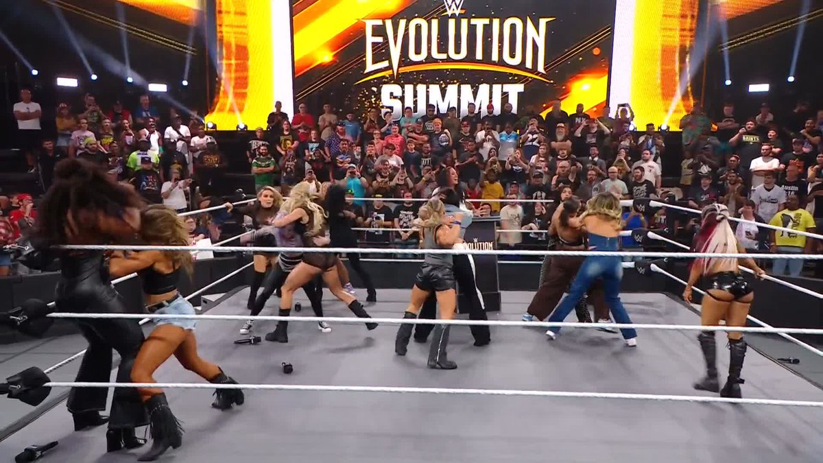 History will be made and legends will be born. The women take the spotlight SUNDAY at WWE Evolution! 🙌