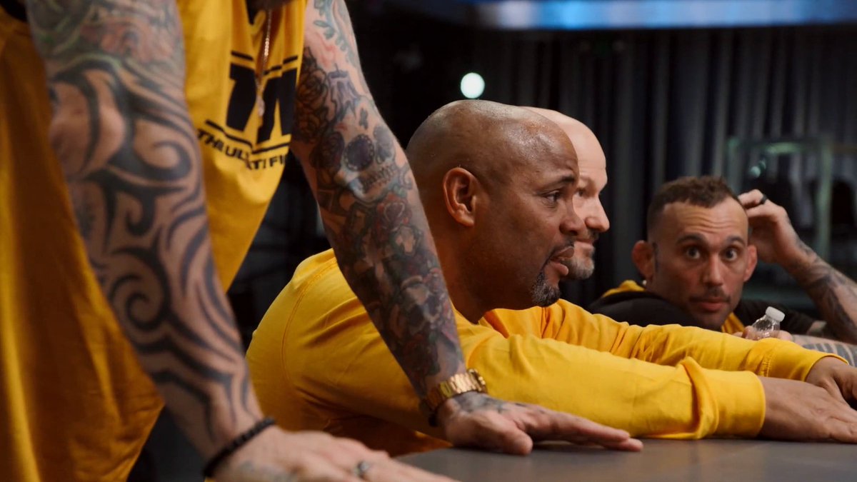 Roybert Echeverria survived an early knockdown to get the submission win against Tumelo Manyamala on #TUF33 👏 DC had a strong reaction to his fighters' performance 🗣️