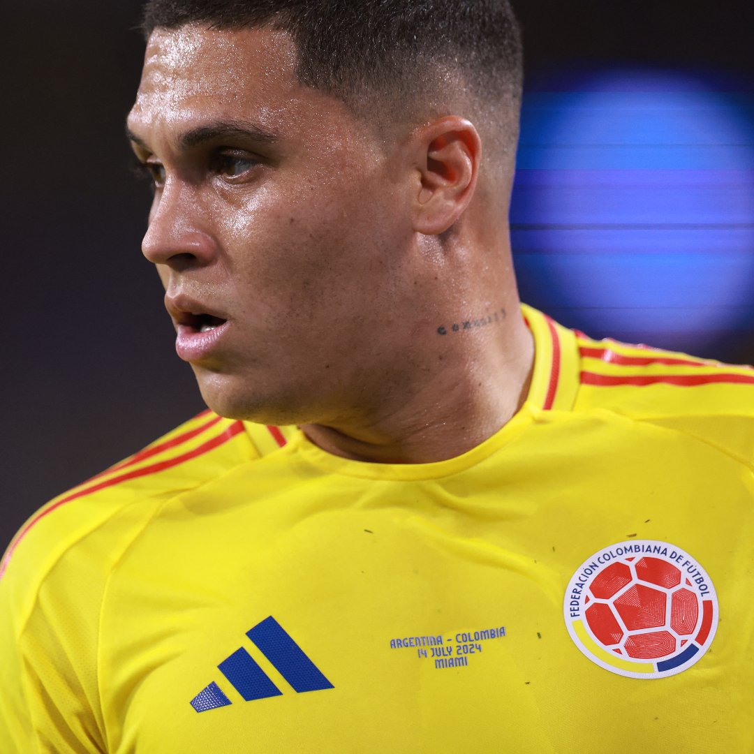 Paredes? No me hagan reír.