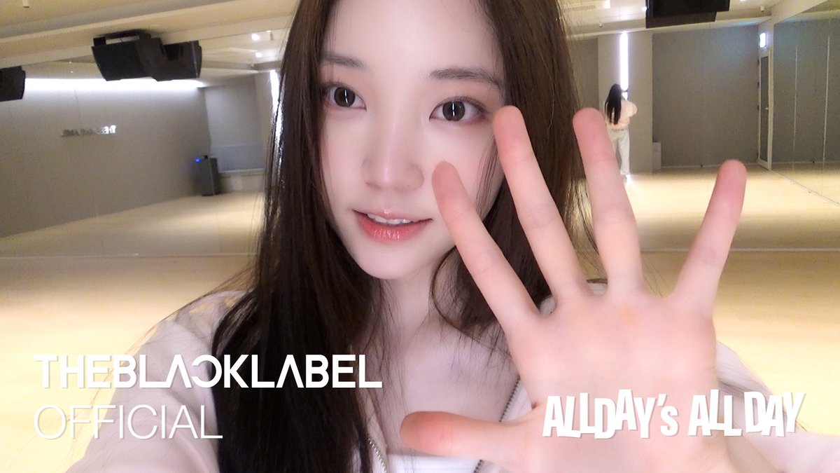 ALLDAY’s ALL DAY ‘영서의 출근길 메이크업 도전기 (YOUNGSEO's On-The-Go Makeup)’ | ALLDAY PROJECT 🔗 #ALLDAYPROJECT #ADP #올데이프로젝트 #YOUNGSEO #영서 #ALLDAYsALLDAY #올데이스올데이 #THEBLACKLABEL #더블랙레이블