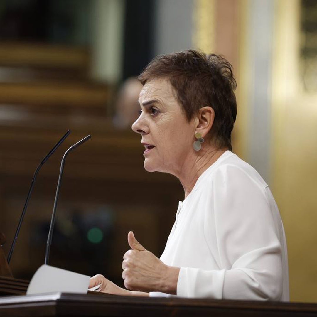 Enfrentarlo y depurarlo TODO. Contundencia con TODOS. Con el mismo nivel de exigencia para TODOS. Caiga quien caiga en TODOS los ámbitos. Seremos muy exigentes con los corruptos, pero también con las empresas que sacan partido de la corrupción.