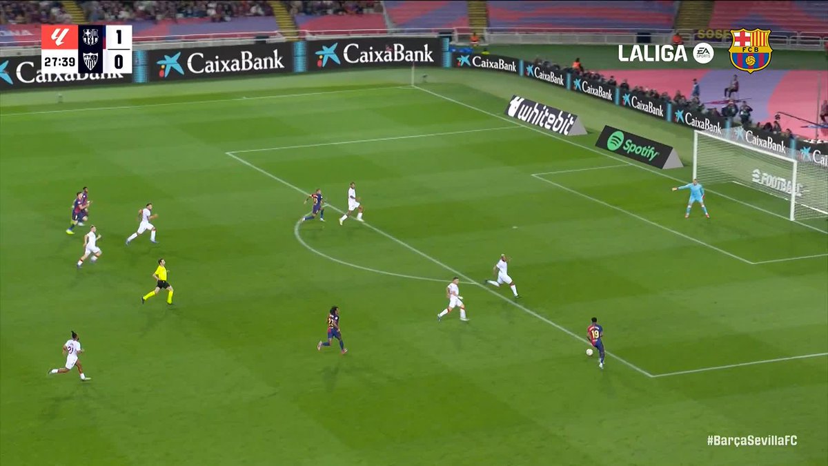 Who remembers this magical strike? 😍 #LaLigaHighlights