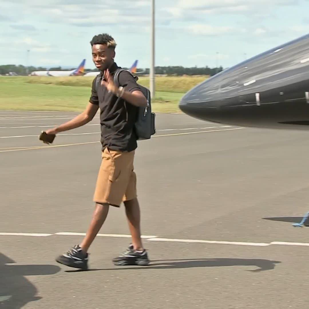 Simon Adingra has landed in the North East to sign for Sunderland after they agreed a fee of £18m plus £2.5m in add-ons with Brighton 🛬