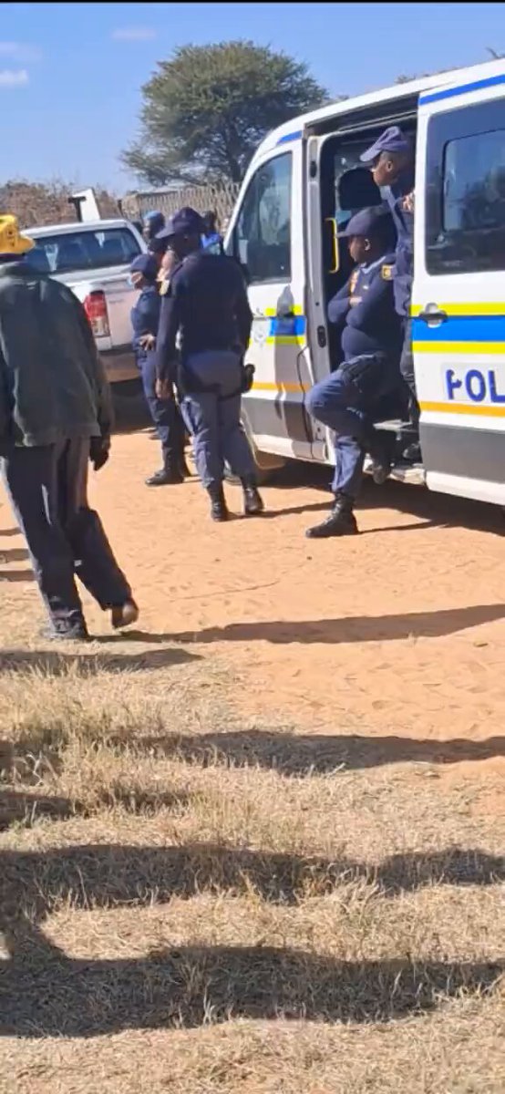 This community in Phake Mpumalanga denied a Nigerian to be Burried there insisting he must be Burried at his home.